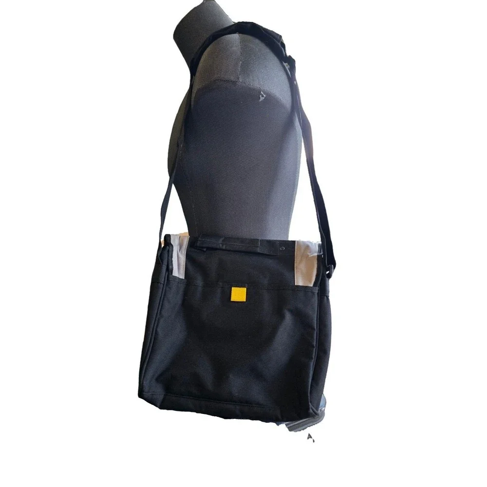 Targus messenger bag